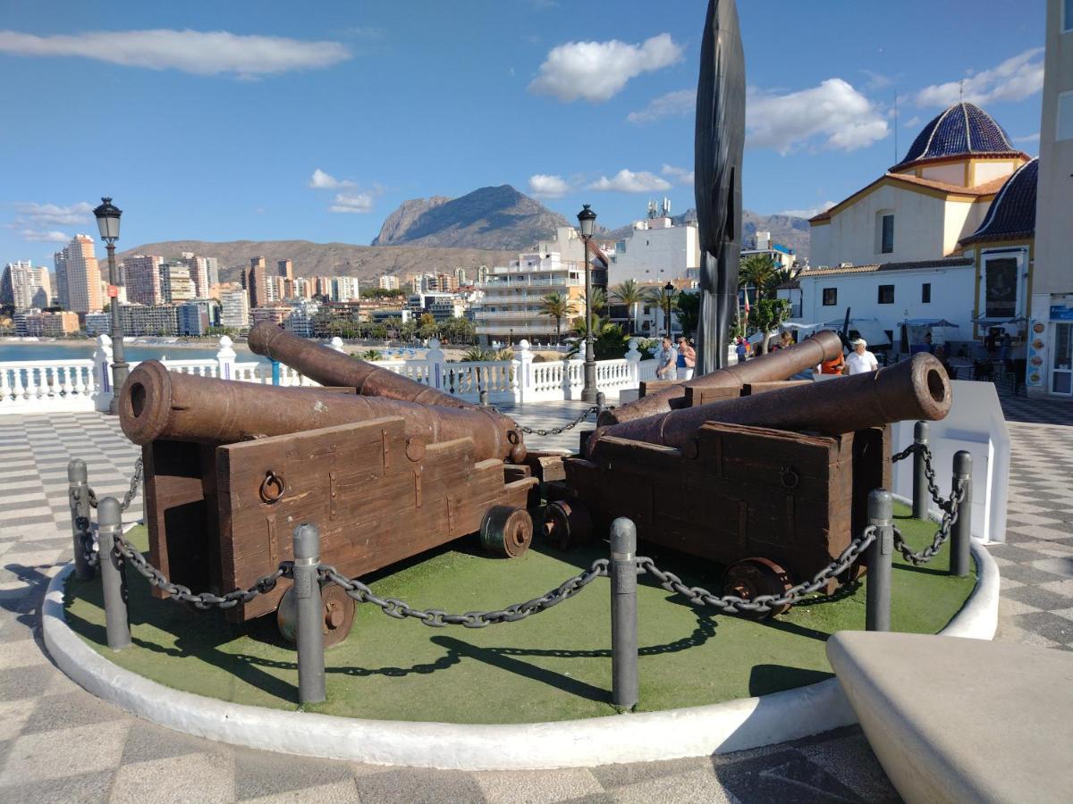 Living Benidorm. Playa Levante Esterno foto