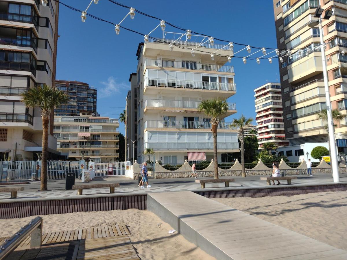 Living Benidorm. Playa Levante Esterno foto