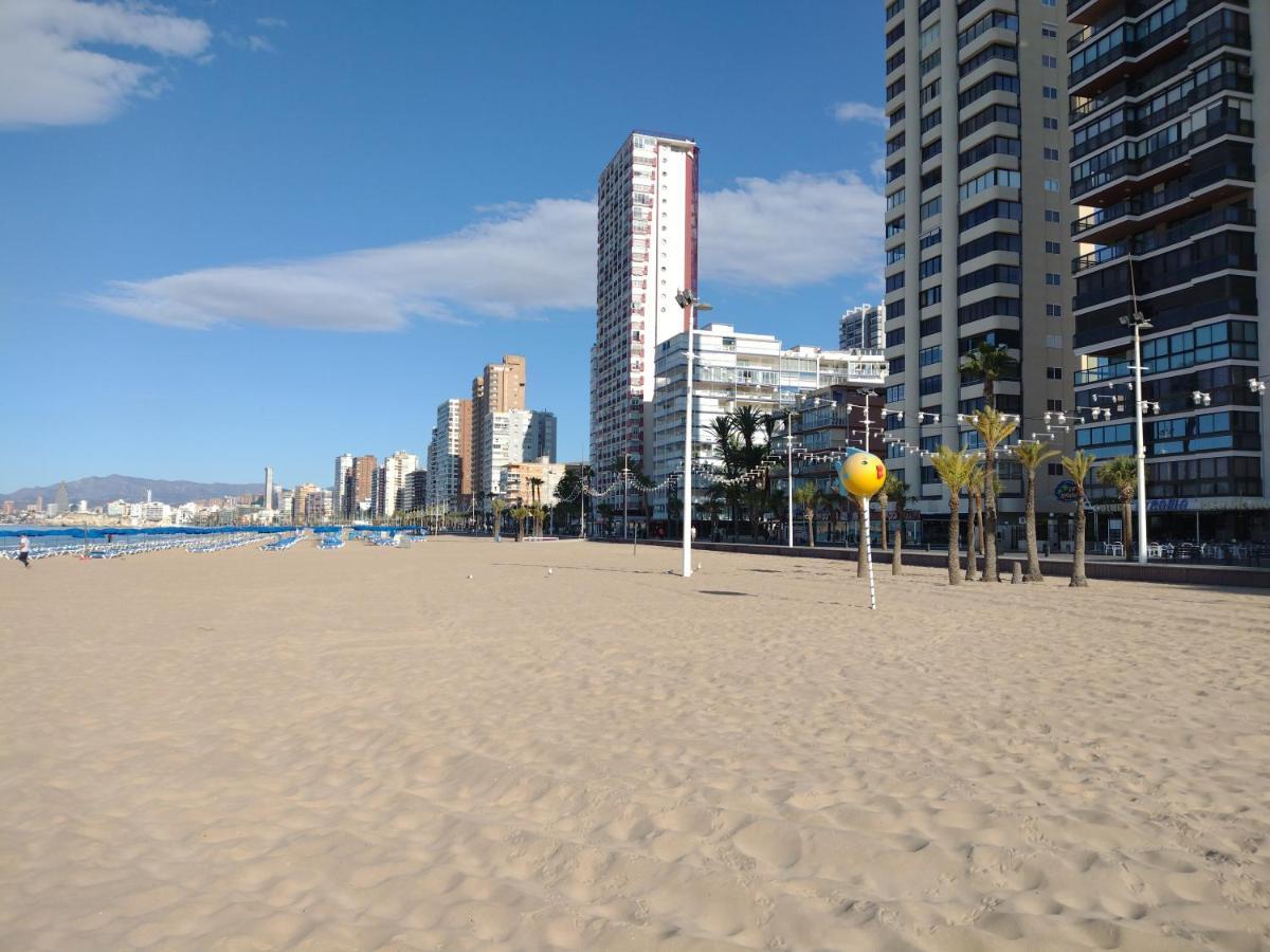 Living Benidorm. Playa Levante Esterno foto