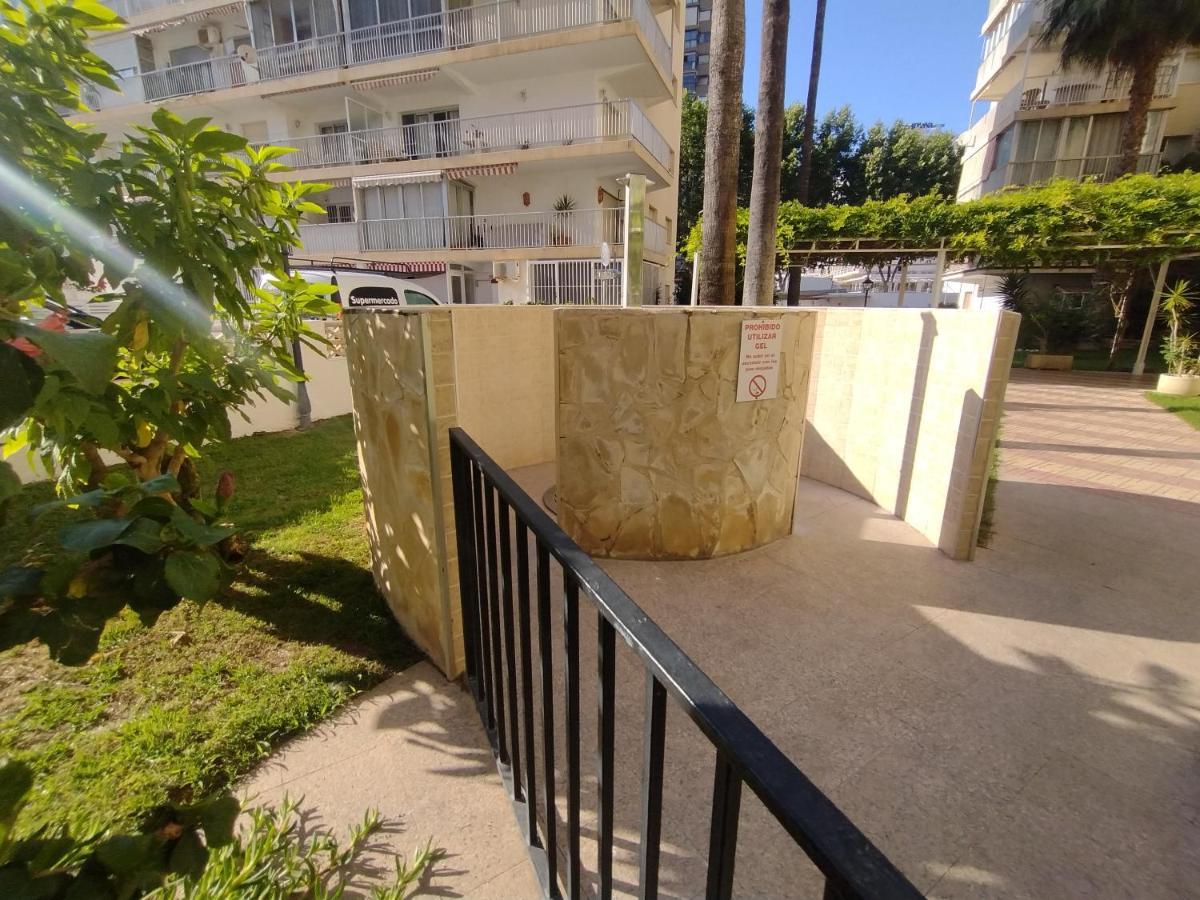 Living Benidorm. Playa Levante Esterno foto