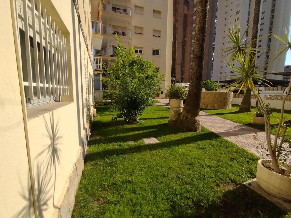 Living Benidorm. Playa Levante Esterno foto