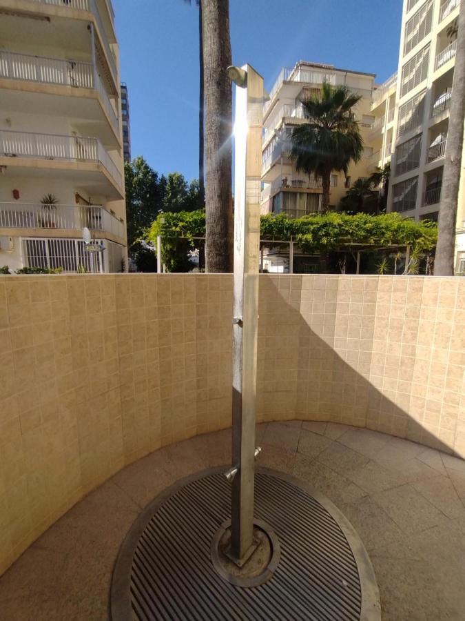 Living Benidorm. Playa Levante Esterno foto
