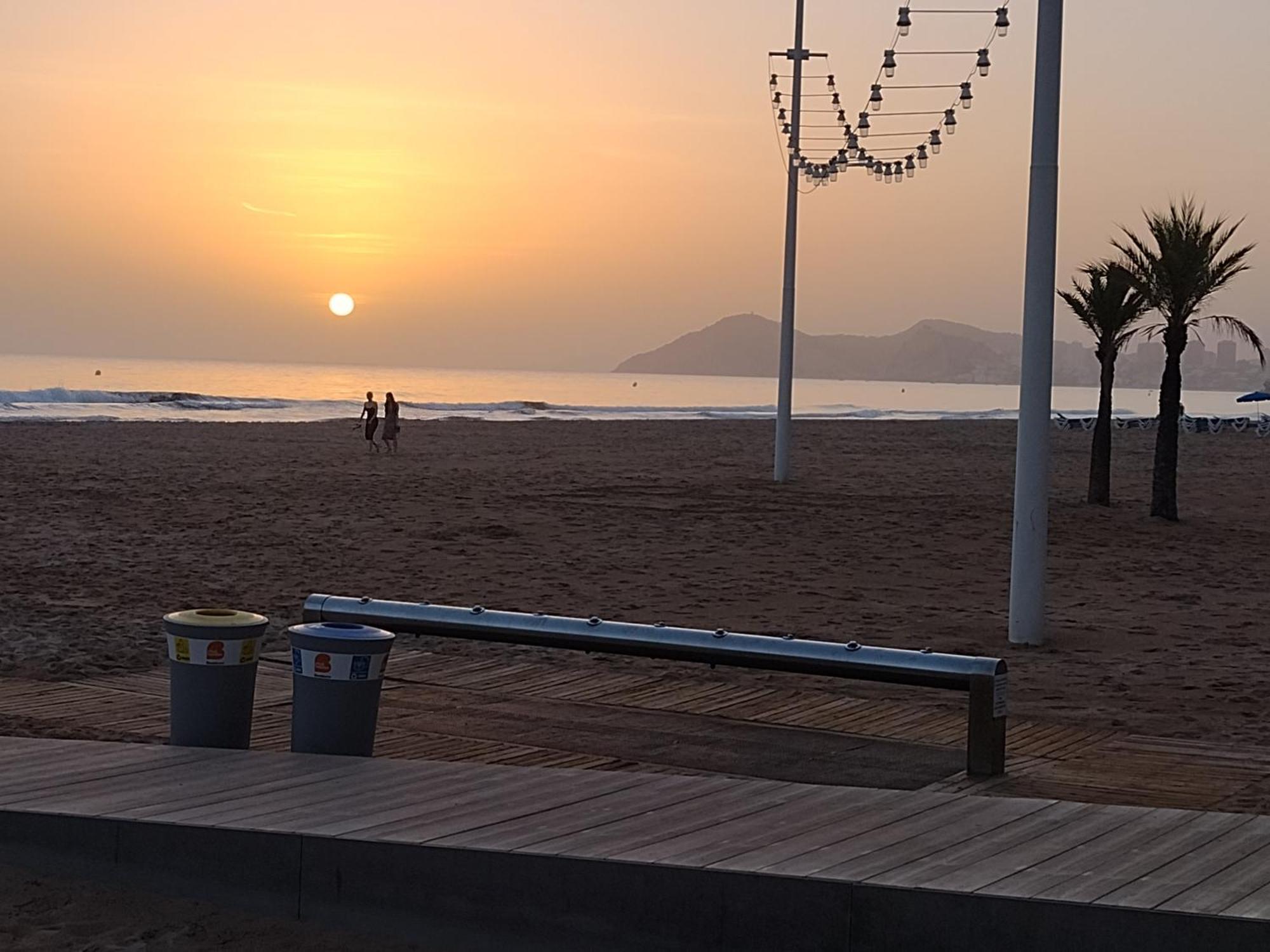 Living Benidorm. Playa Levante Esterno foto