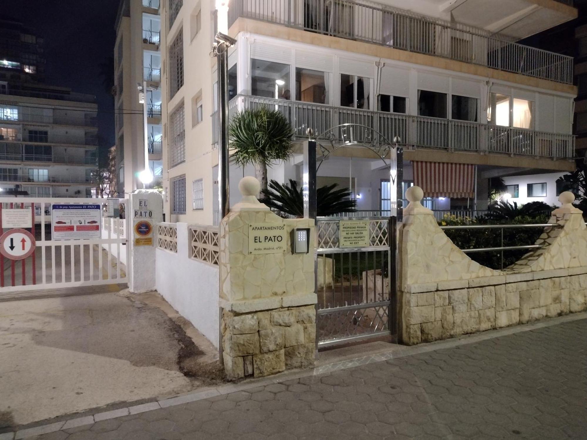 Living Benidorm. Playa Levante Esterno foto